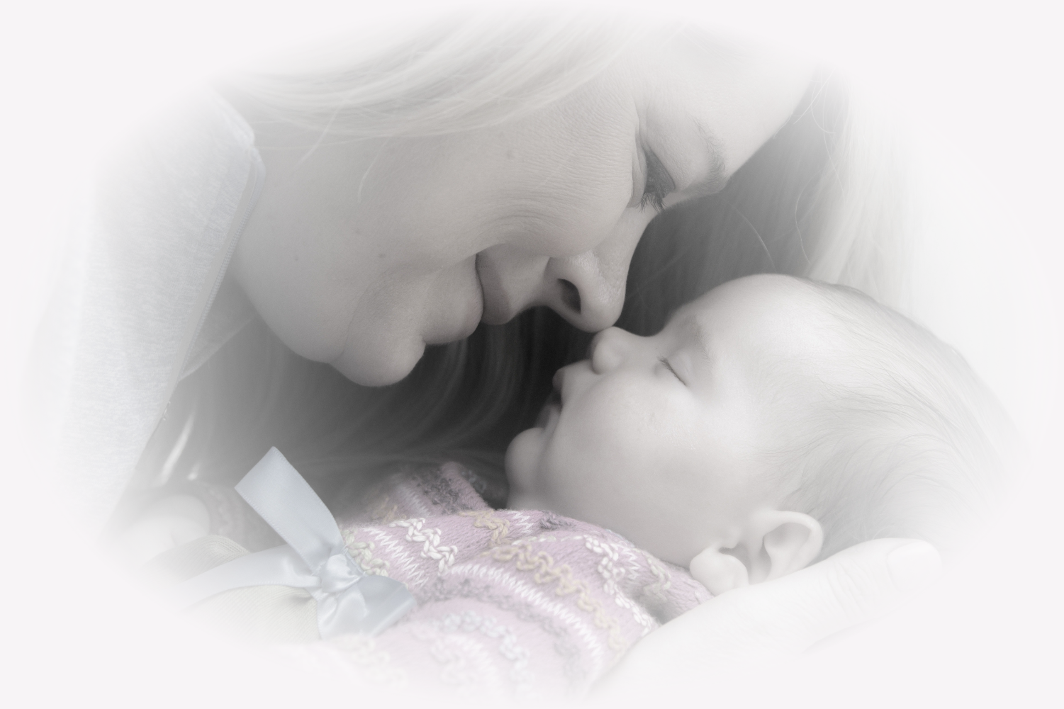 Átaludt éjszakák – Önálló alvás 12 lépésben – Hogyan tudjuk kisbabánkat hozzásegíteni ahhoz, hogy átaludja az éjszakákat?